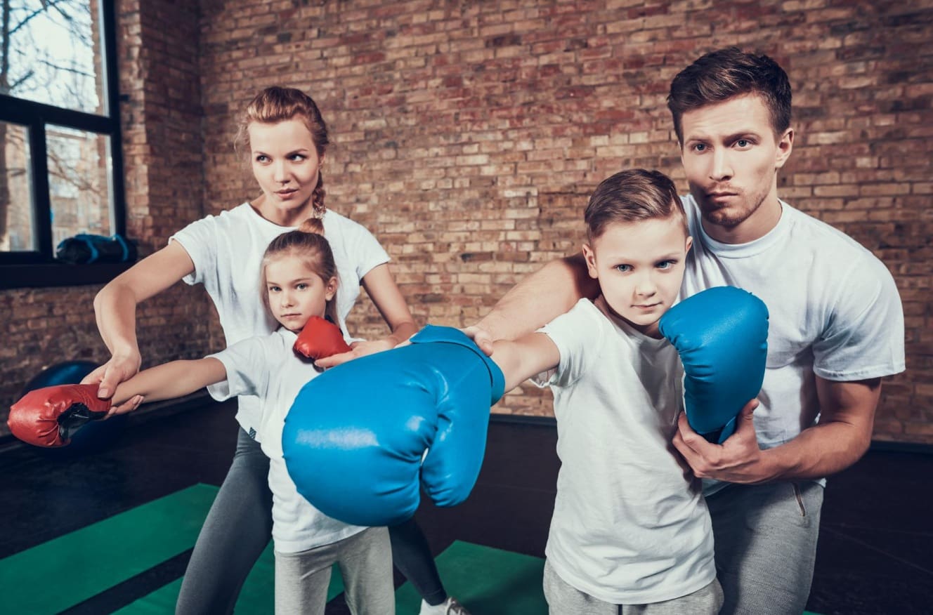 Kids boxing classes offer both physical and mental benefits by improving strength, coordination, and cardiovascular fitness, while also boosting confidence, discipline, focus, and emotional resilience in a supportive and engaging environment.